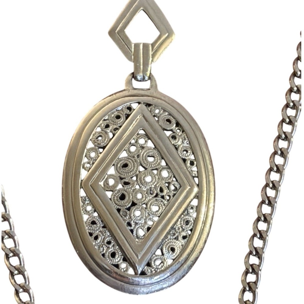 2 Strand Silver Colored Necklace With Medallion Streetwear